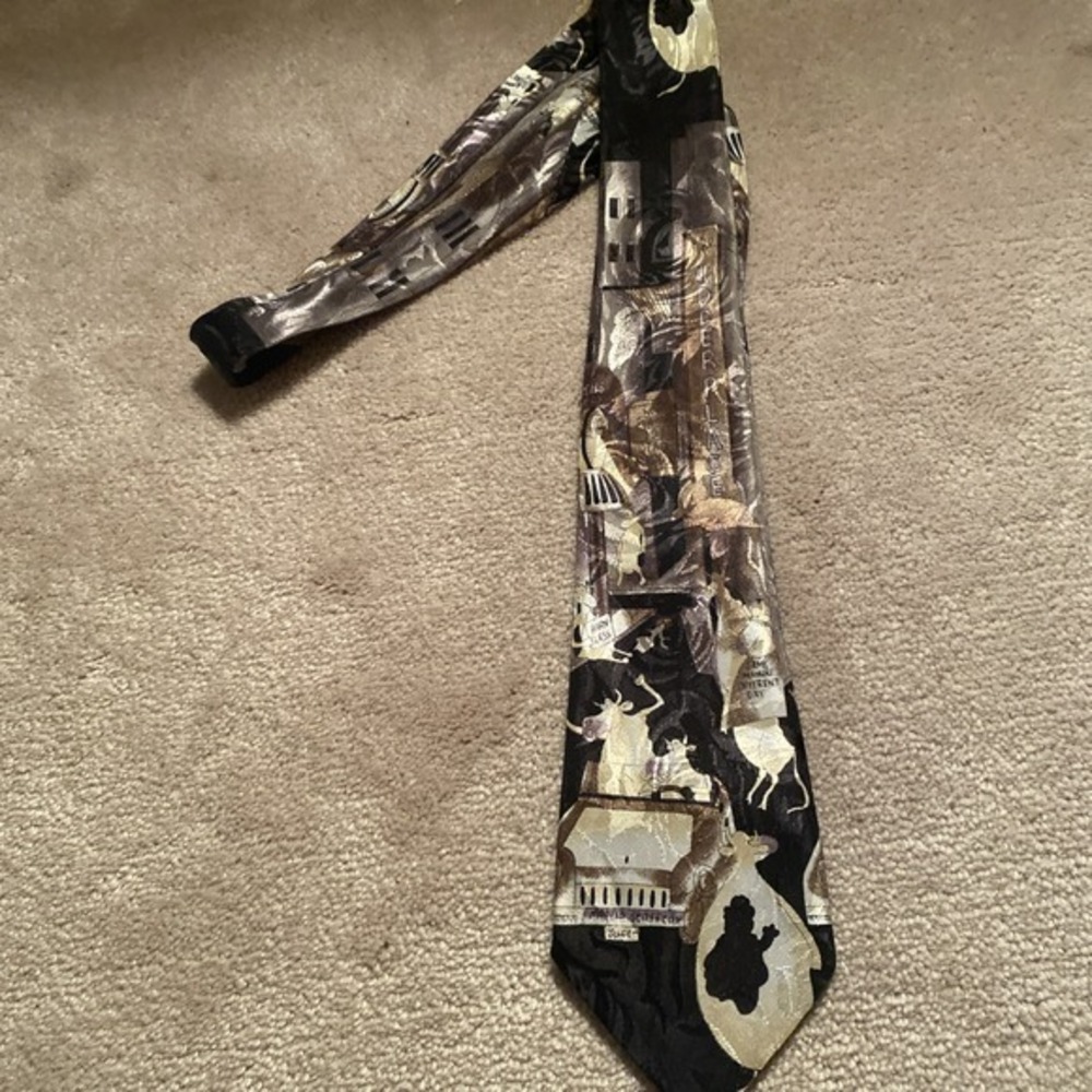 Cow Tie Hand Made Renaissance Black/tan‎ 3674